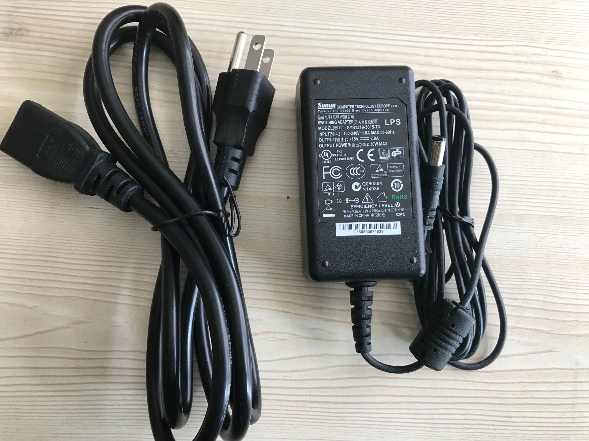 NEW Sunny SYS1319-3015-T3 AC Adapter 15V 2.0A, Barrel 5.5/2.5mm, IEC C14